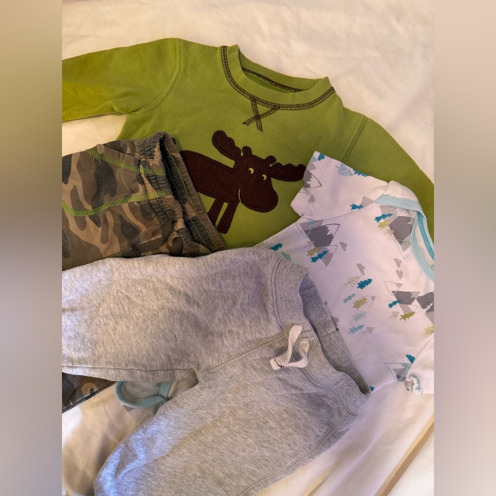🌲🪵 4 piece Infant Outdoor Themed clothing